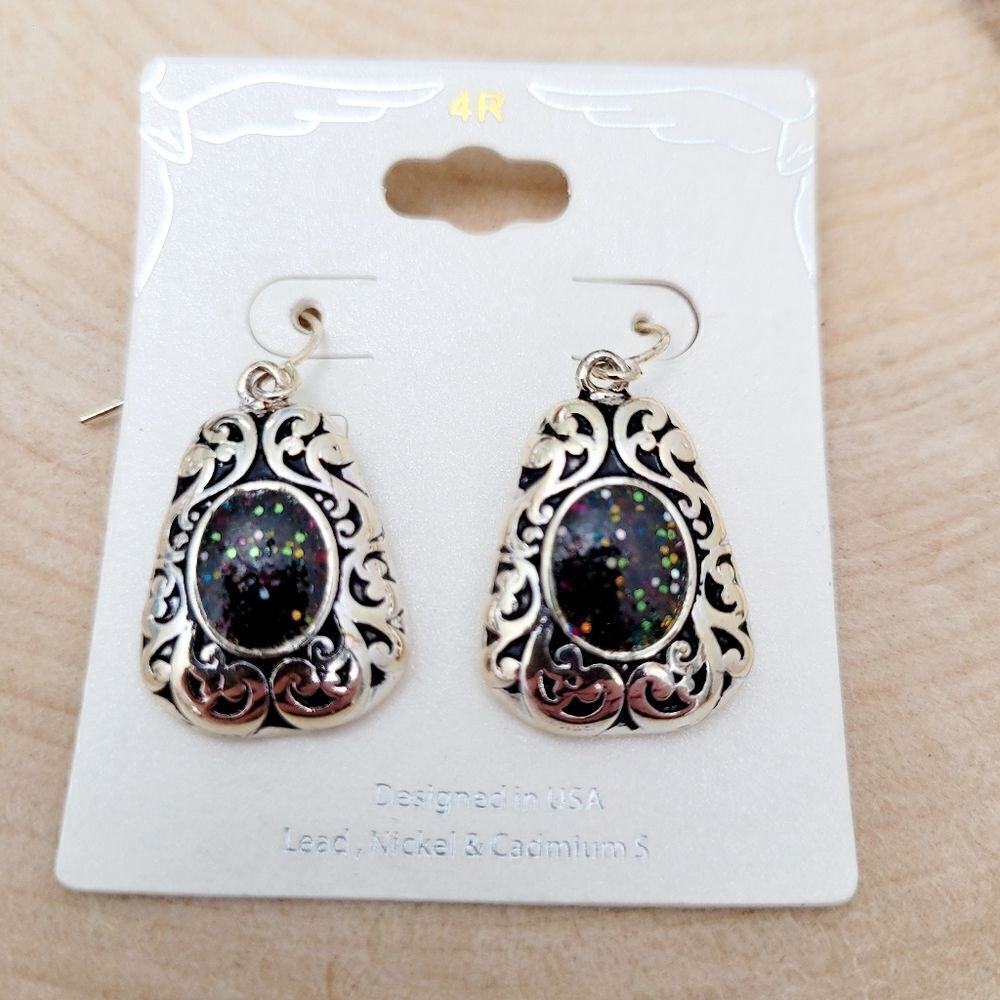 Brand New Fashion Black & Silver Earrings